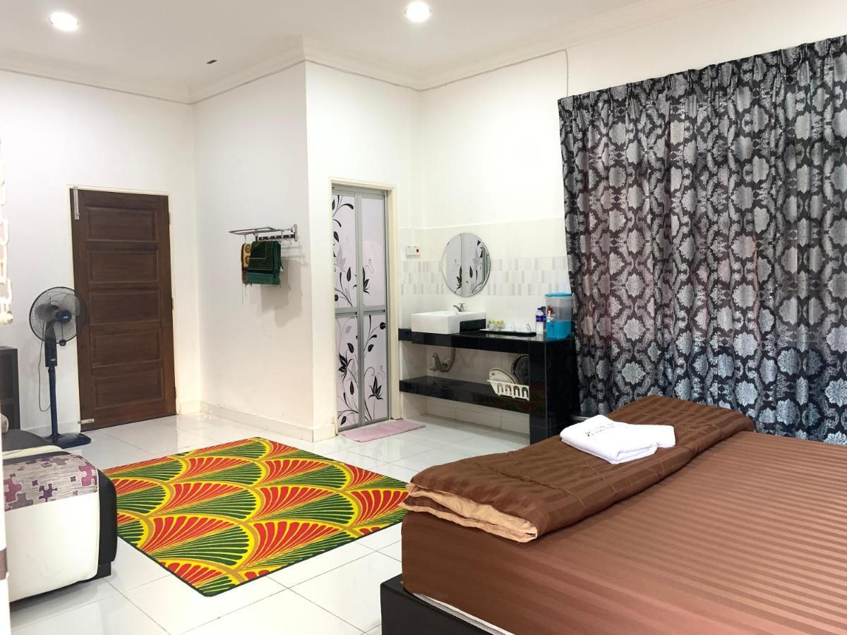 Wan Danisha Villa Inn Kota Bharu Kültér fotó