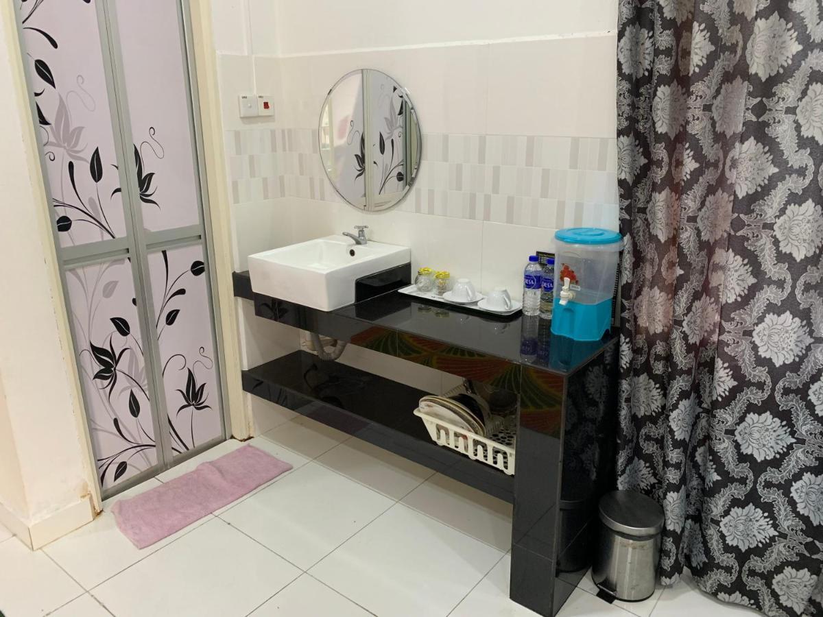 Wan Danisha Villa Inn Kota Bharu Kültér fotó